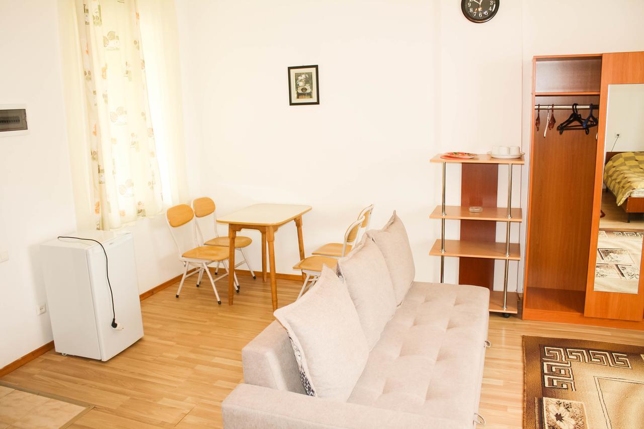 Evita Hotel Dolinka Екстериор снимка